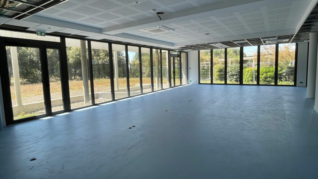 Construction du centre de remise en forme de La Tranche-sur-Mer : photo intérieure de la salle de fitness